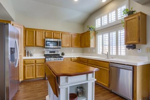 1228 Darwin Dr, Oceanside, CA 92056 photo 3