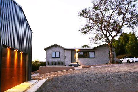 9414 Lamar St, Spring Valley, CA 91977 photo 2