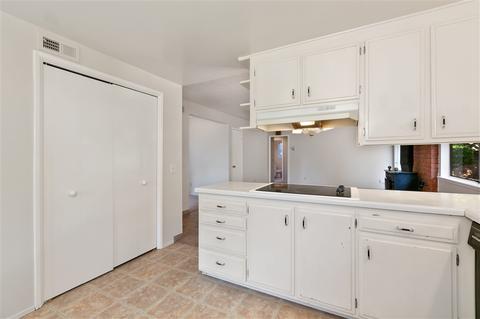 1844 David Dr, Escondido, CA 92026 photo 5