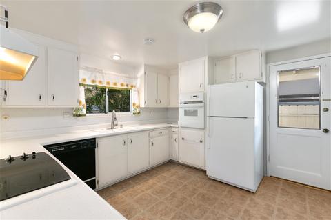 1844 David Dr, Escondido, CA 92026 photo 3