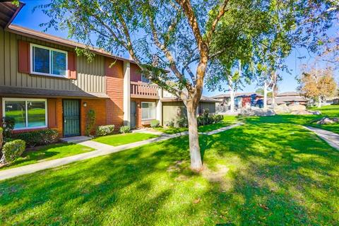 328 Graves Ct, El Cajon, CA 92021 photo 2