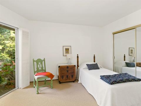 1073 Skylark Dr, La Jolla, CA 92037 photo 23