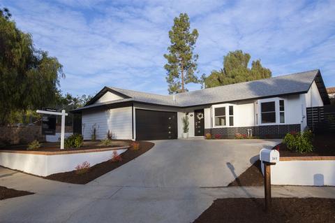 541 Huff St, Vista, CA 92083 photo 2
