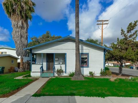 404 W 4th Ave, Escondido, CA 92025 photo 2