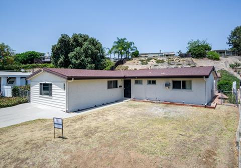 7980 Pat St, La Mesa, CA 91942 photo 1