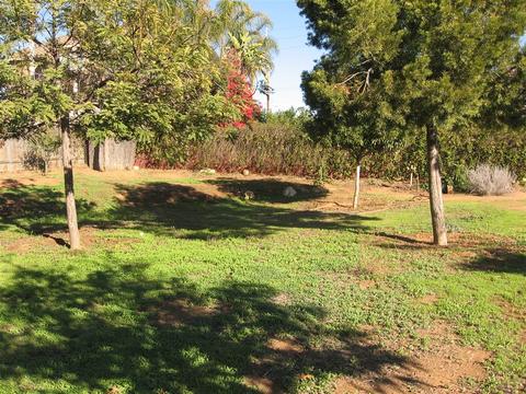 2150 Mountain View Dr, Escondido, CA 92027 photo 2