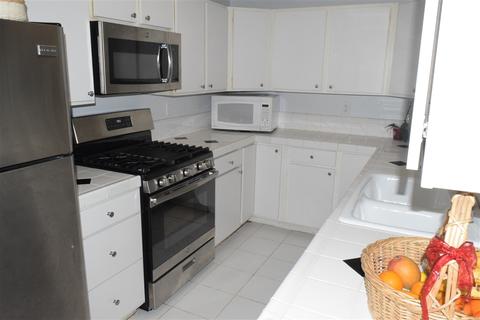 943 E Pennslyvania Ave, Escondido, CA 92025 photo 11