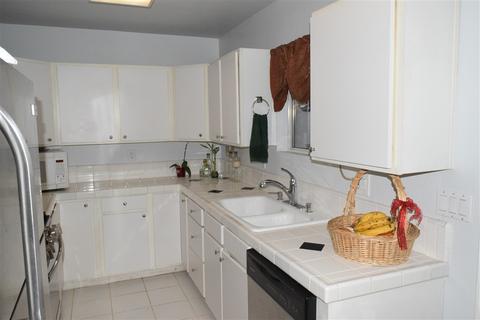 943 E Pennslyvania Ave, Escondido, CA 92025 photo 10