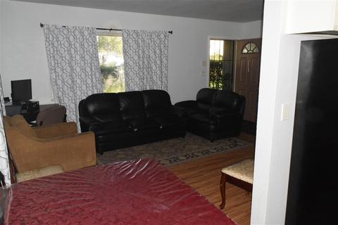 943 E Pennslyvania Ave, Escondido, CA 92025 photo 6