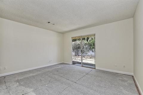 3160 Camino Crest Dr, Oceanside, CA 92056 photo 3