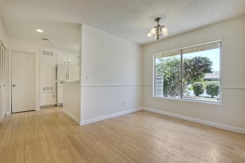 3160 Camino Crest Dr, Oceanside, CA 92056 photo 5