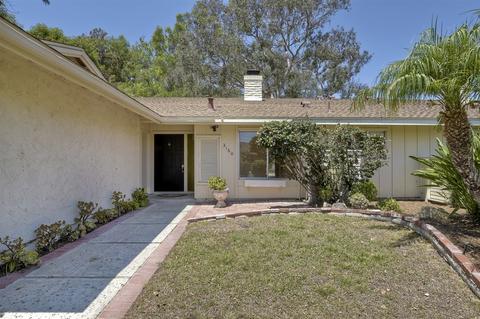 3160 Camino Crest Dr, Oceanside, CA 92056 photo 2