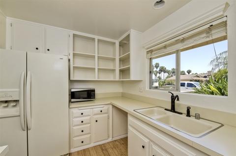 3160 Camino Crest Dr, Oceanside, CA 92056 photo 13