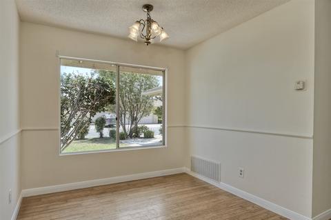 3160 Camino Crest Dr, Oceanside, CA 92056 photo 9