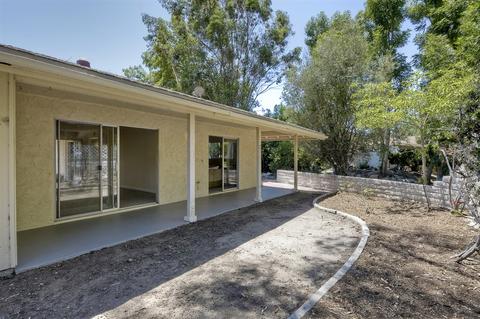3160 Camino Crest Dr, Oceanside, CA 92056 photo 17