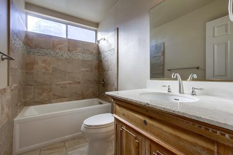 620 Lynnette Cir, Vista, CA 92084 photo 17