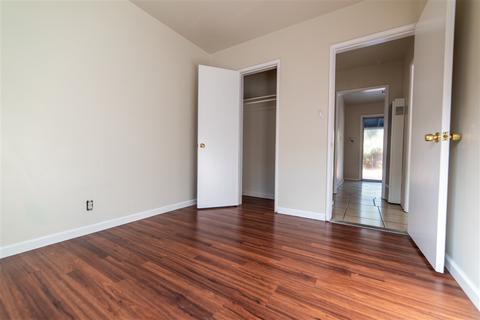 1410 W Summit St, Long Beach, CA 90810 photo 17