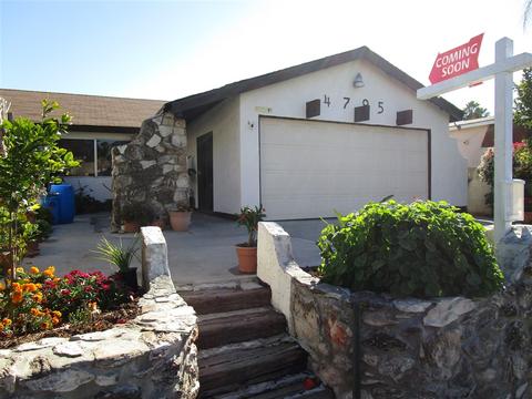 4795 Calle Las Positas, Oceanside, CA 92057 photo 2