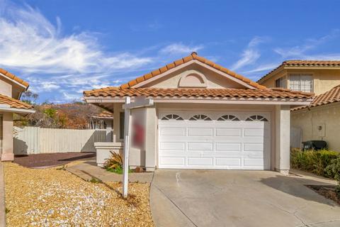 1374 Wagon Gln, Escondido, CA 92027 photo 2