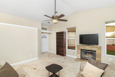 1374 Wagon Gln, Escondido, CA 92027 photo 4