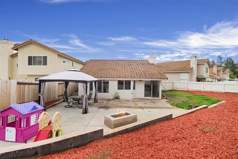 1374 Wagon Gln, Escondido, CA 92027 photo 11
