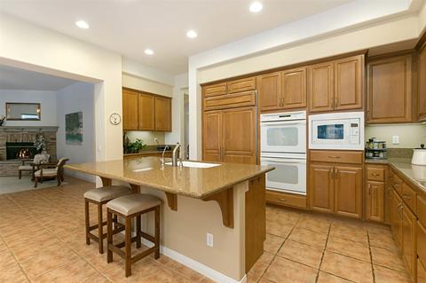 1261 Belleflower, Carlsbad, CA 92011 photo 9