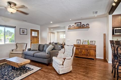 447 Hawthorne Ave, El Cajon, CA 92020 photo 5