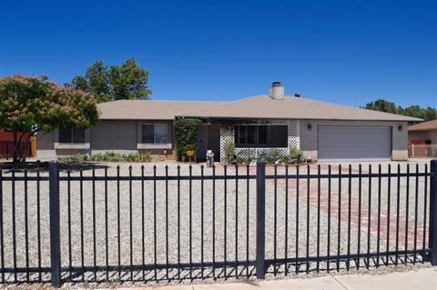 13486 Apple Blossom Ln, Apple Valley, CA 92308 photo 2