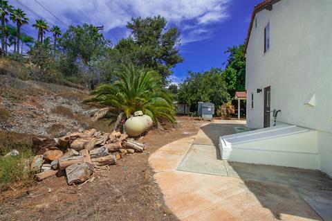 676 Ora Avo Dr, Vista, CA 92084 photo 12
