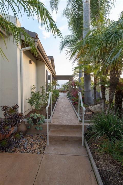 4825 Vigilant Way, Carlsbad, CA 92008 photo 3