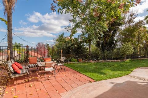 1642 Pinnacle Way, Vista, CA 92081 photo 4