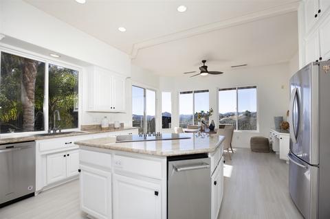 2461 Oak Canyon Pl, Escondido, CA 92025 photo 7