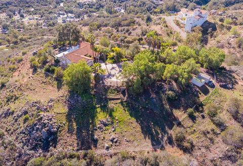 17960 Dos Picos Park Rd, Ramona, CA 92065 photo 2