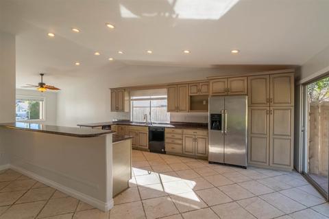 2430 S Barcelona St, Spring Valley, CA 91977 photo 6