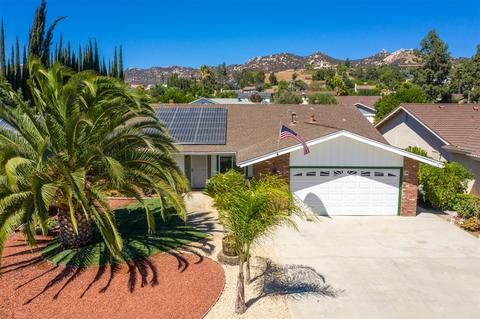 1572 David Dr, Escondido, CA 92026 photo 1