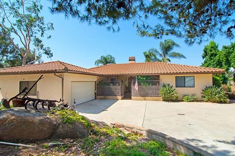 1070 S Grade Rd, Alpine, CA 91901 photo 1