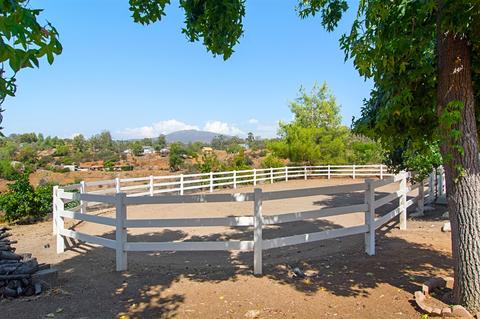 1070 S Grade Rd, Alpine, CA 91901 photo 4