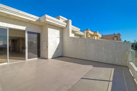 2015 Edinburg, Cardiff, CA 92007 photo 17