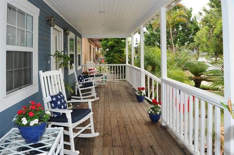 455 H Ave, Coronado, CA 92118 photo 2