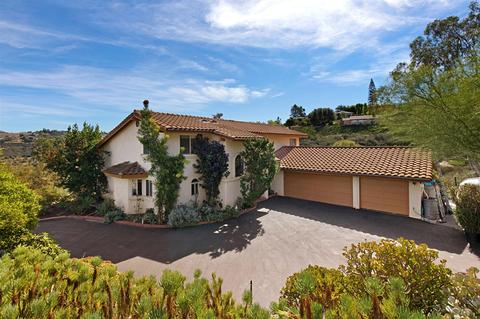 1537 Knoll Park Ln, Fallbrook, CA 92028 photo 2
