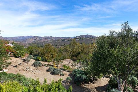 1537 Knoll Park Ln, Fallbrook, CA 92028 photo 13