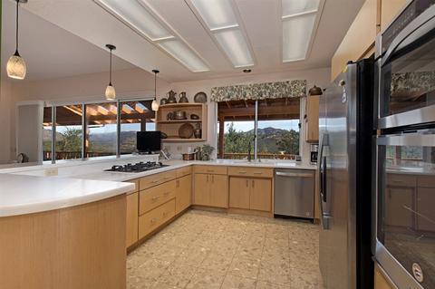 1537 Knoll Park Ln, Fallbrook, CA 92028 photo 8