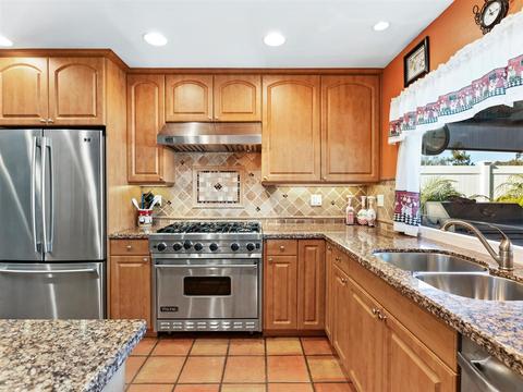 1110 La Mirada Ave, Escondido, CA 92026 photo 10