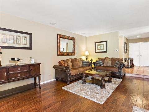 1110 La Mirada Ave, Escondido, CA 92026 photo 3