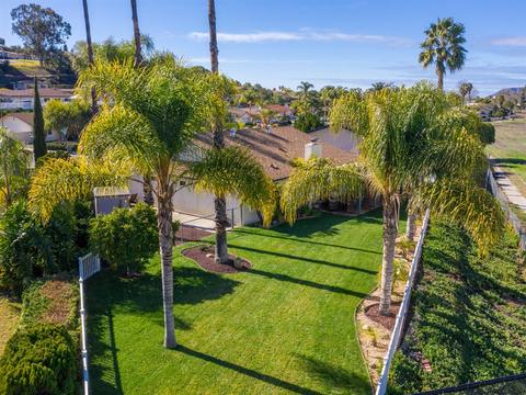 1110 La Mirada Ave, Escondido, CA 92026 photo 24
