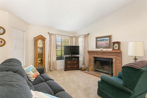 1373 Kenora Pl, Escondido, CA 92027 photo 5