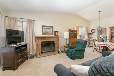 1373 Kenora Pl, Escondido, CA 92027 photo 4