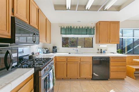 1373 Kenora Pl, Escondido, CA 92027 photo 13