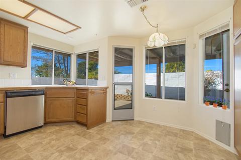 4639 Cordoba Way, Oceanside, CA 92056 photo 8