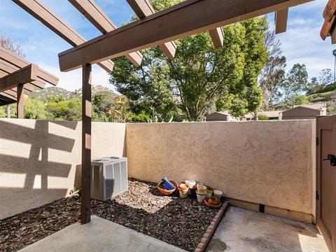 2111 David Dr, Escondido, CA 92026 photo 15